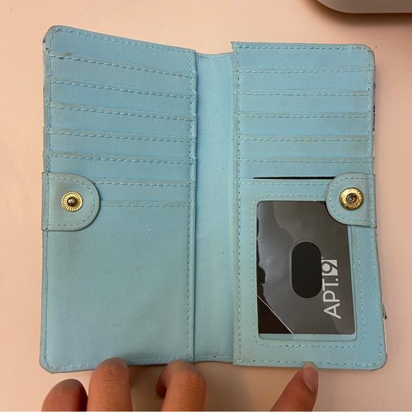 Apt 9 Floral Wallet Matching Set of 2 - Picture 6 of 6